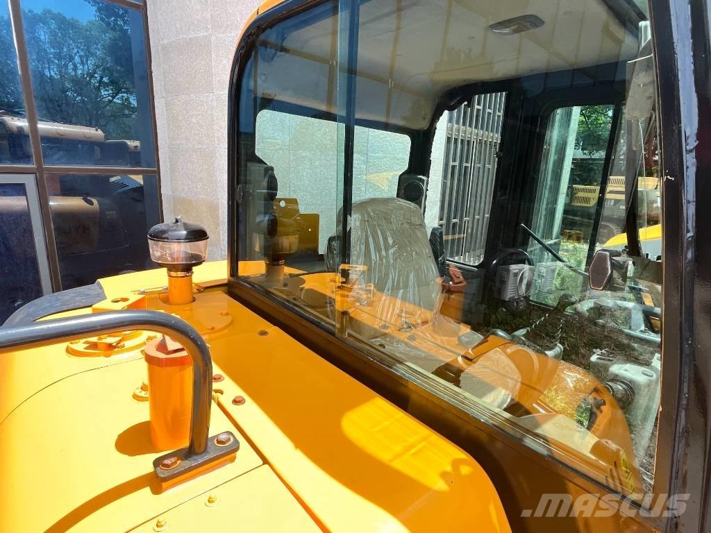 Hyundai Robex 60 VS Mini excavators < 7t (Mini diggers)