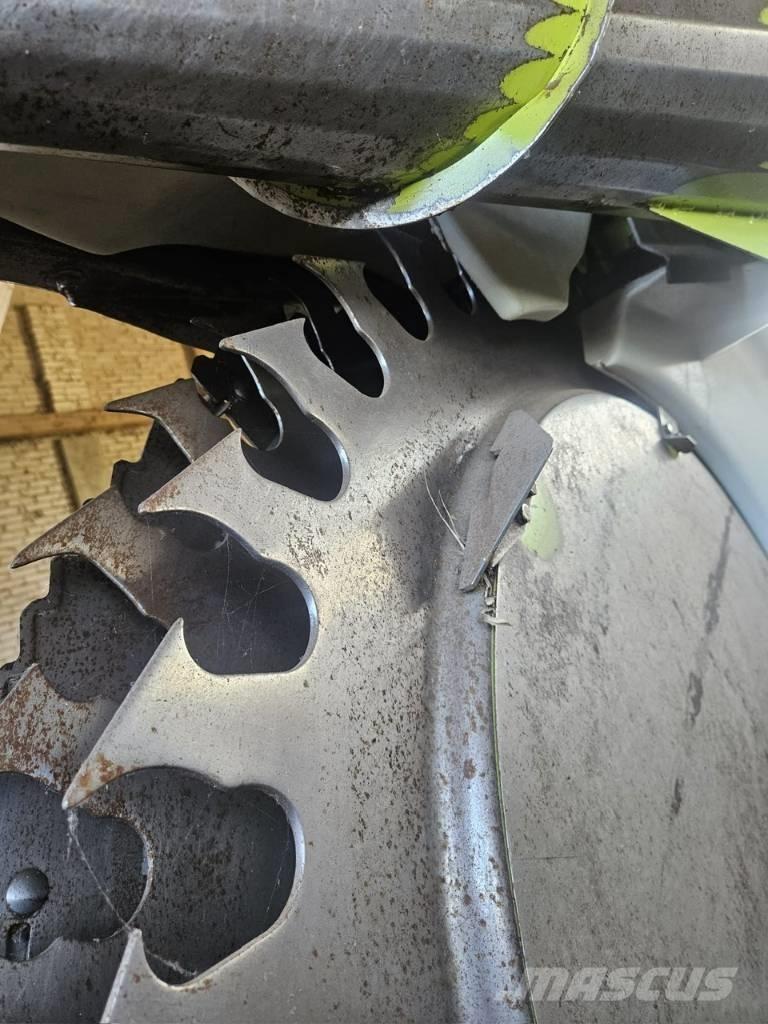 CLAAS RU 600 Xtra Combine harvester heads