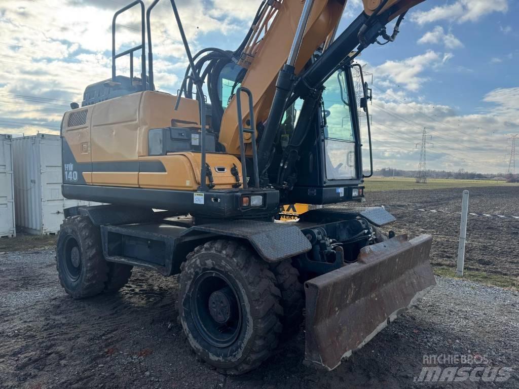 Hyundai HW140 Wheeled excavators