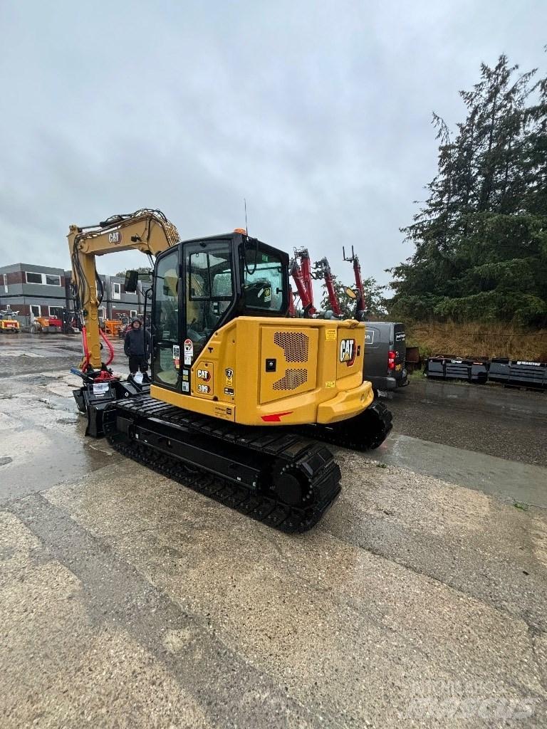 CAT 309 Mini excavators  7t - 12t