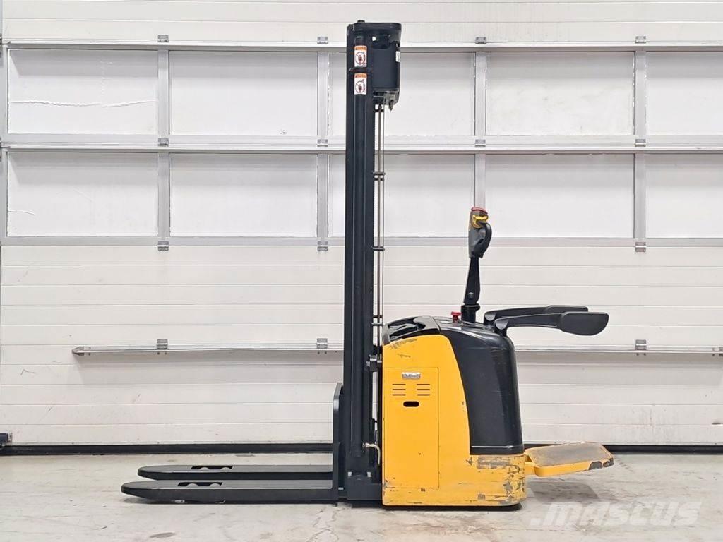 stapelaar CDD15K Pedestrian stacker