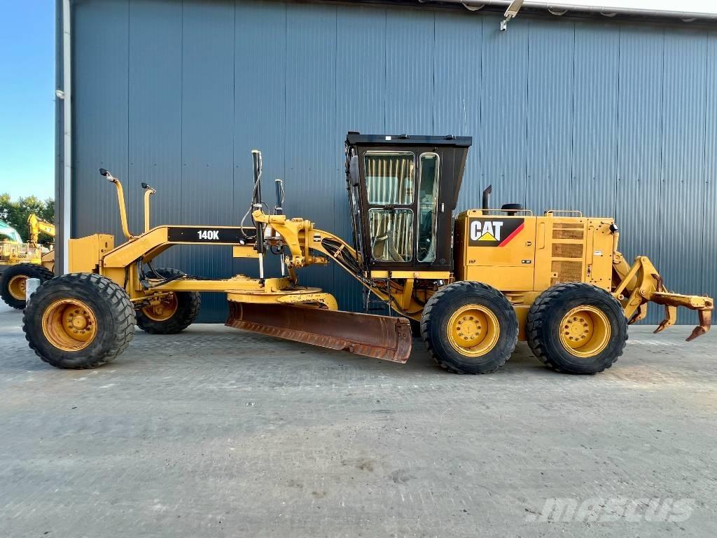 CAT 140K Graders
