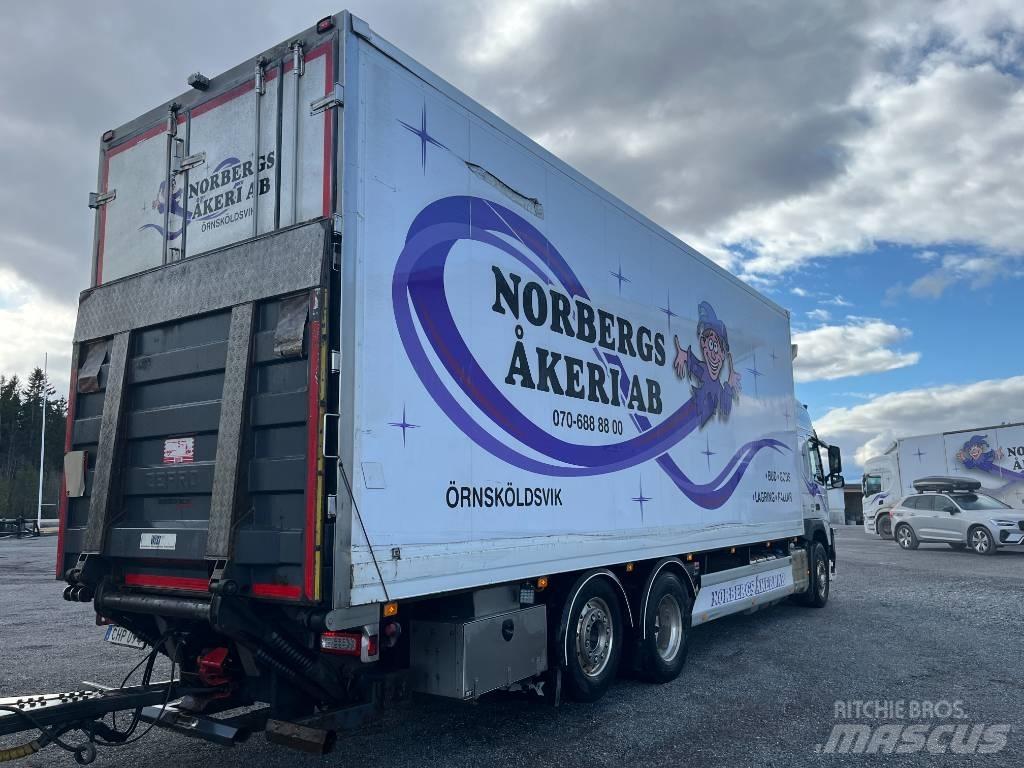 Volvo FM 460 Temperature controlled trucks