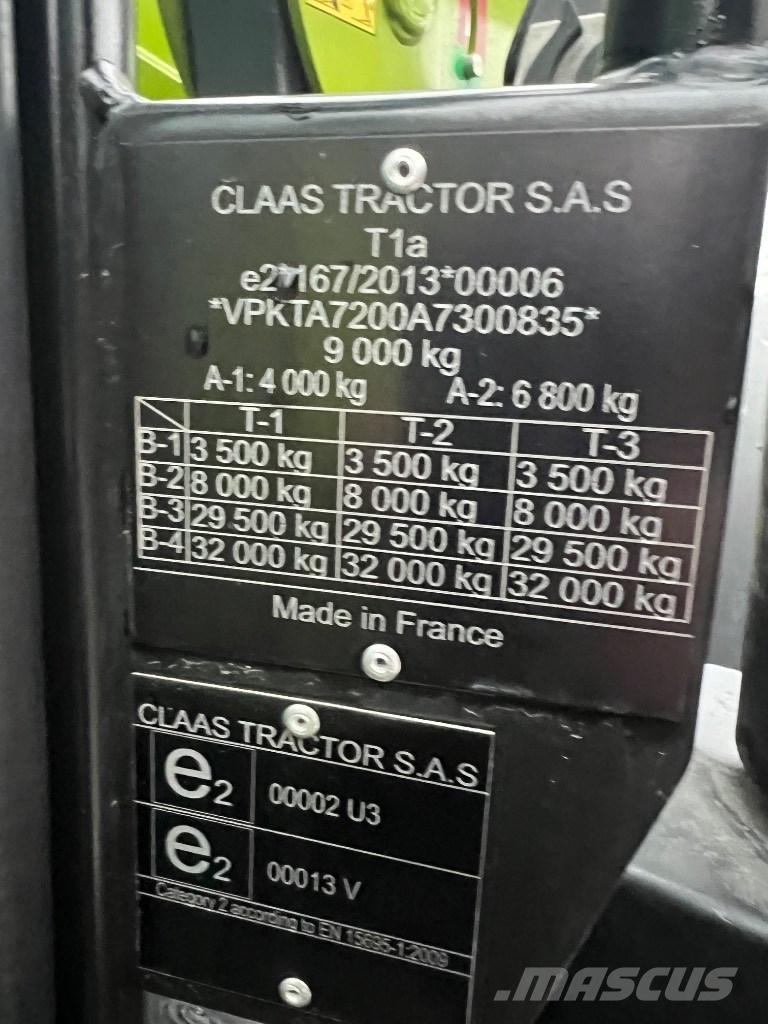 CLAAS Arion 440 CIS Tractors