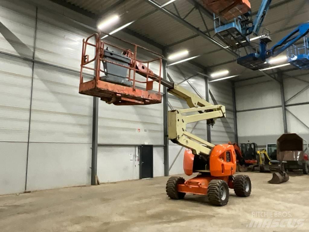 JLG 450 AJ Articulated boom lifts