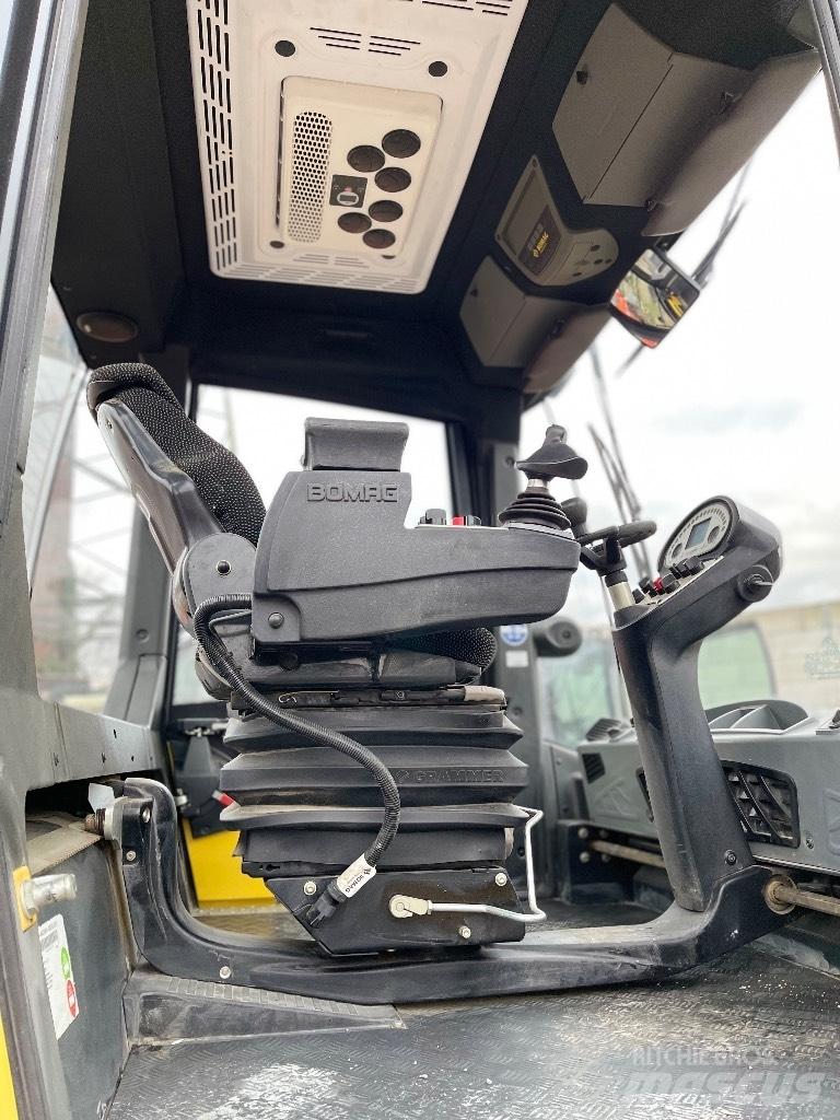Bomag 161AD-5 Twin drum rollers