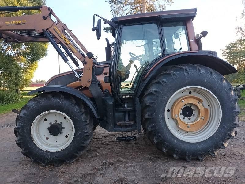 Valtra N 141 Tractors