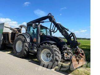 Valtra T 214 D Tractors