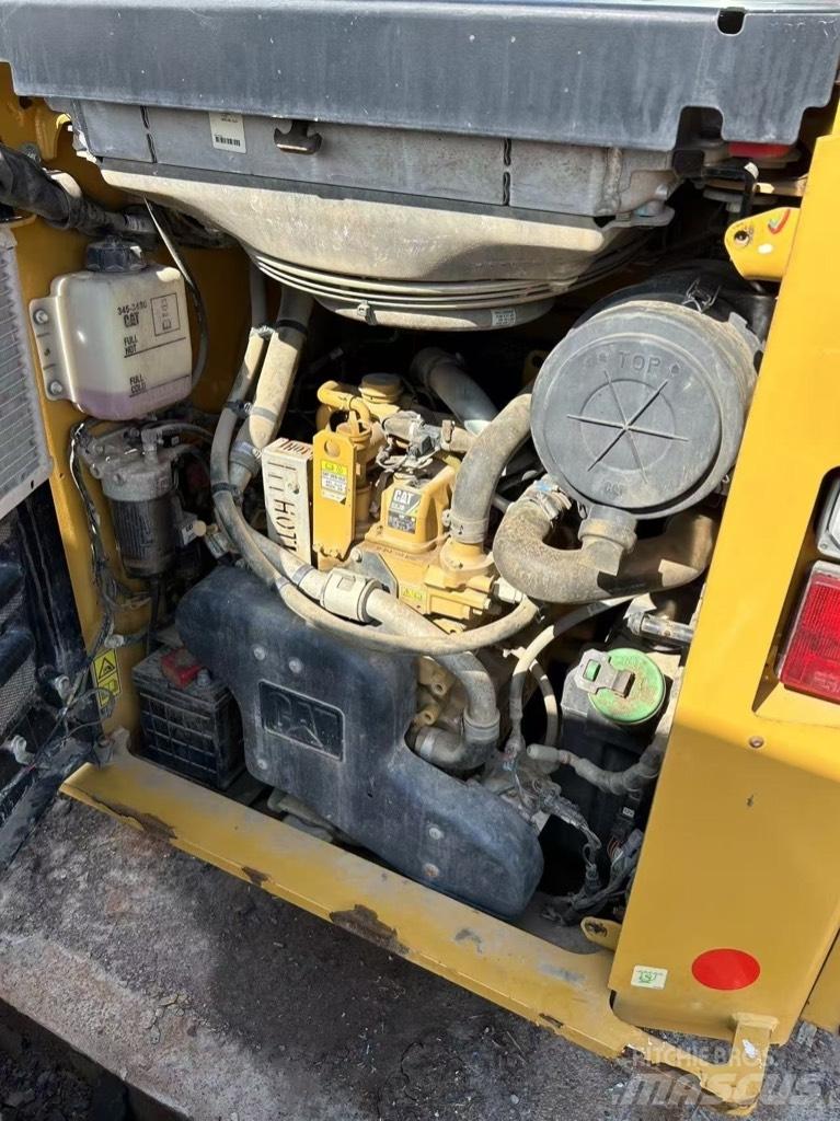 CAT 262 D Skid steer loaders
