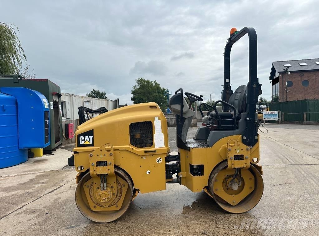 CAT CB 2.7 Twin drum rollers