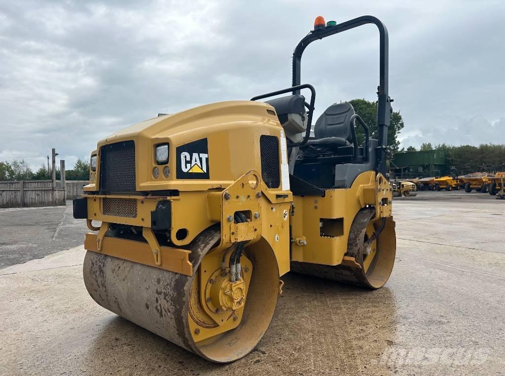 CAT CB 2.7 Twin drum rollers