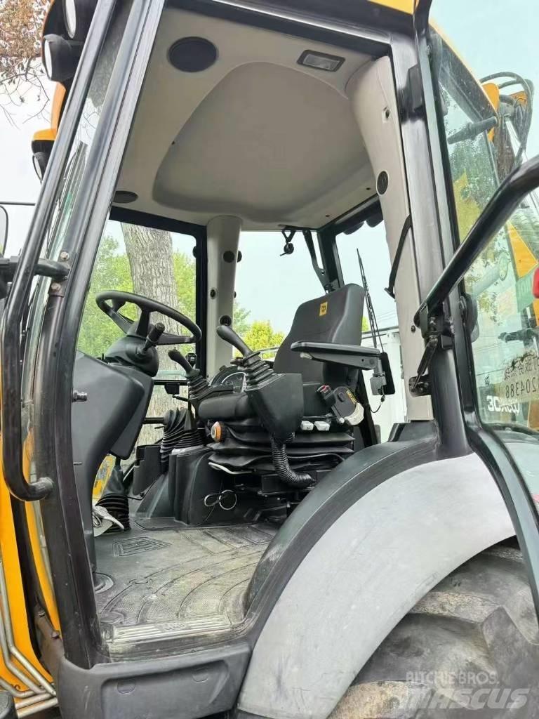 JCB 3 CX ECO Backhoe