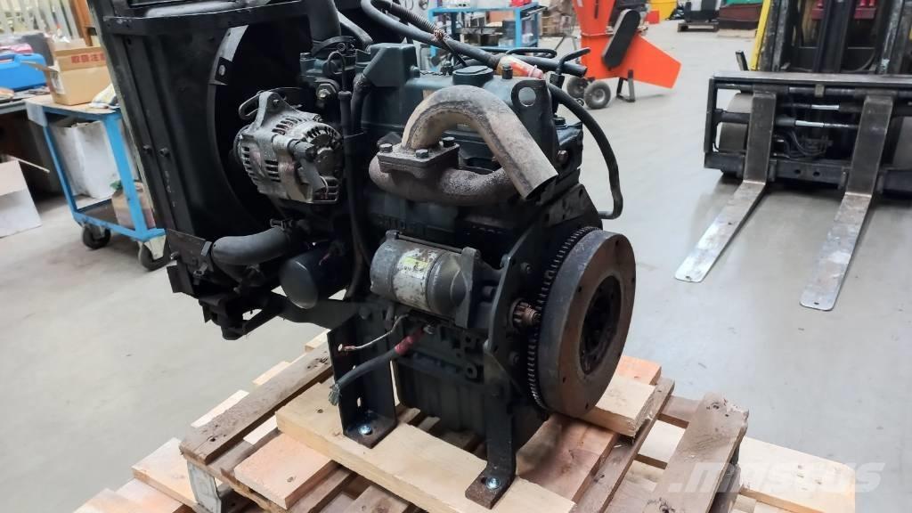 Kubota D 1105 Engines