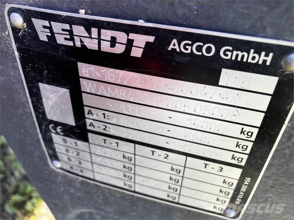 Fendt 828 Vario Tractors