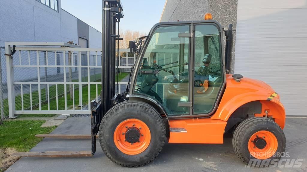 Ausa C 250 H X4 Diesel trucks