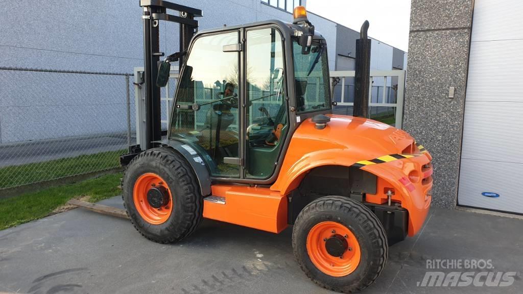 Ausa C 250 H X4 Diesel trucks