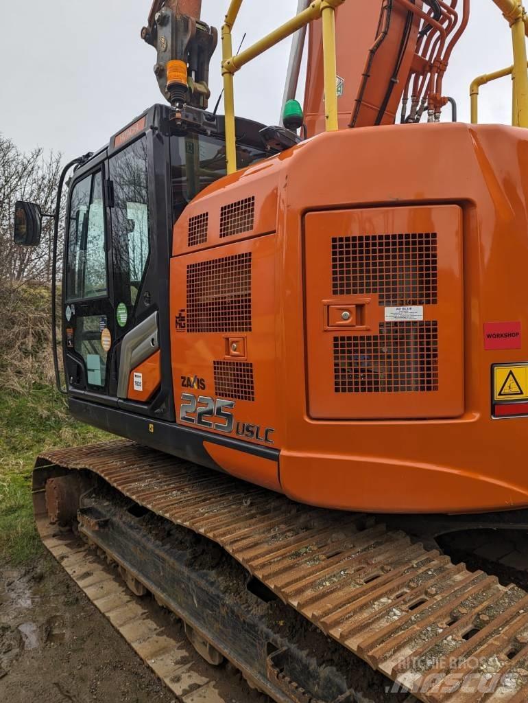 Hitachi ZX225US-7 Crawler excavators
