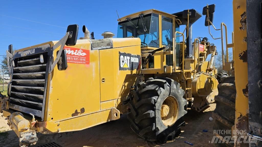 CAT RM 300 Asphalt recycling