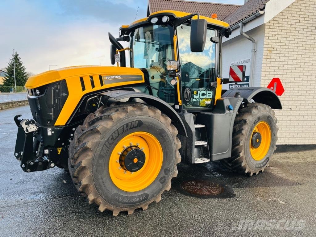 JCB 4220 I Con Tractors
