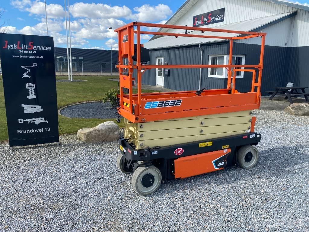 JLG ES 2632 Scissor lifts