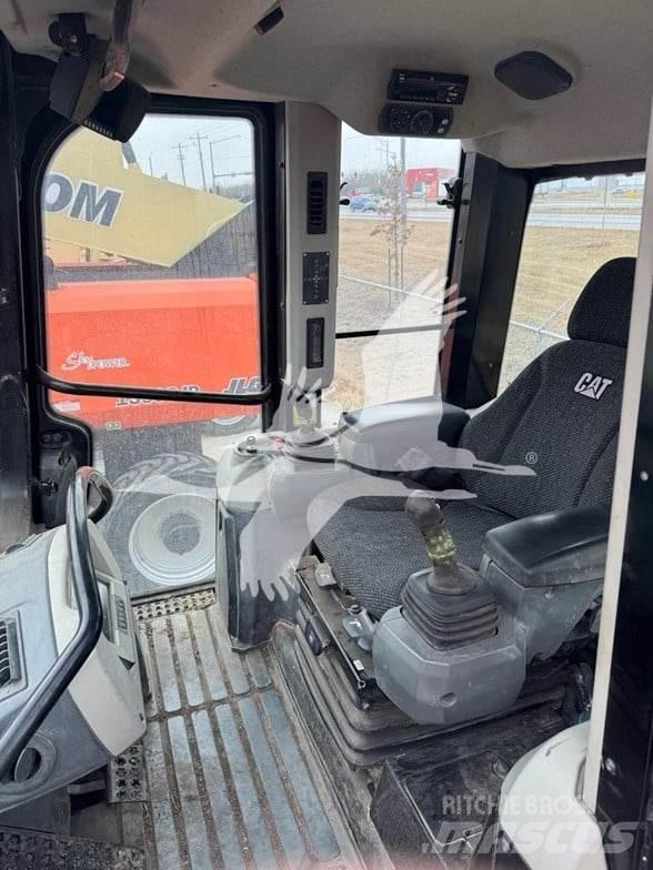CAT 963K Crawler loaders