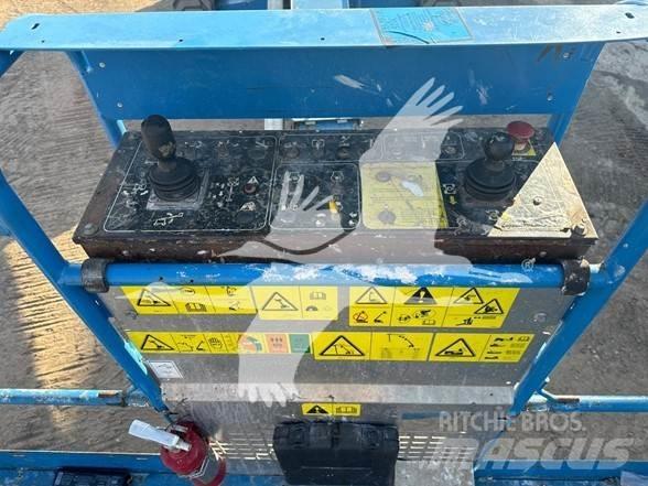 Genie S60X Telescopic boom lifts