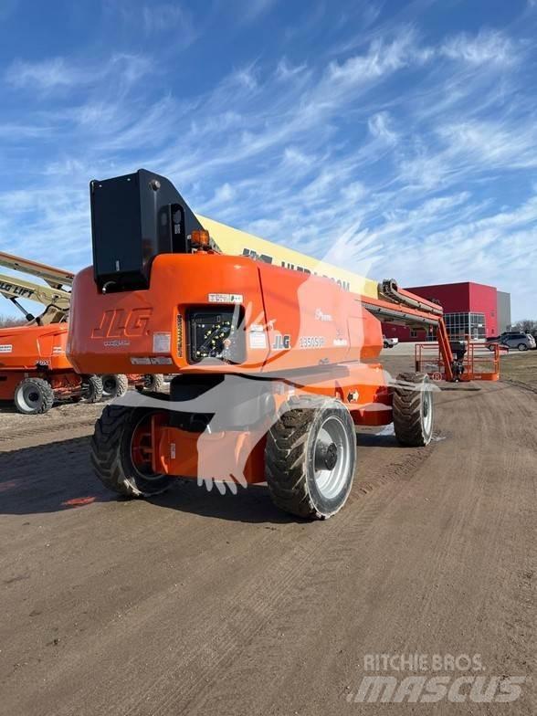 JLG 1350SJP Telescopic boom lifts