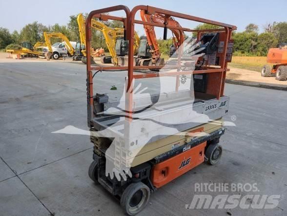 JLG 1930ES Scissor lifts