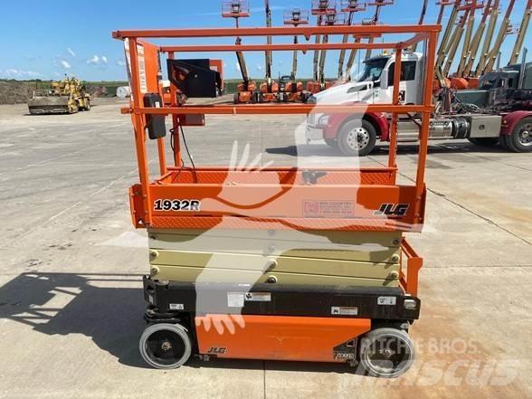 JLG 1932R Scissor lifts