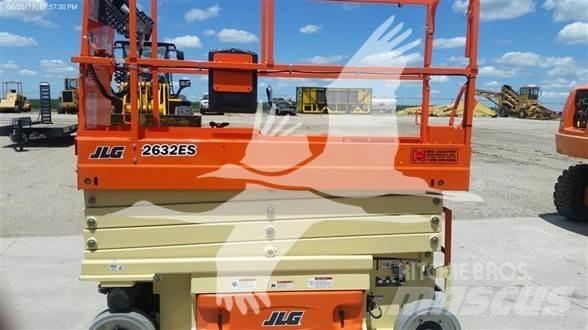 JLG 2632ES Scissor lifts