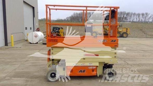 JLG 2632ES Scissor lifts