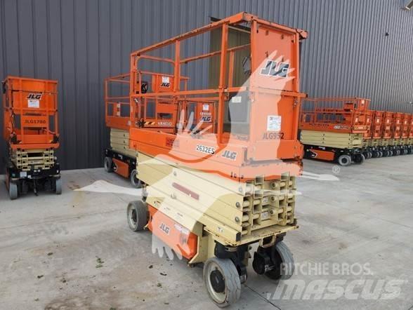 JLG 2632ES Scissor lifts