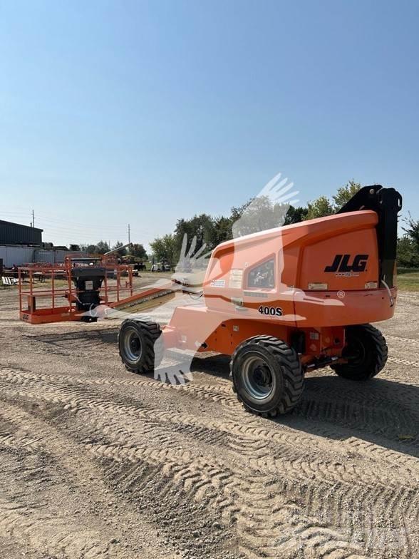 JLG 400S Telescopic boom lifts