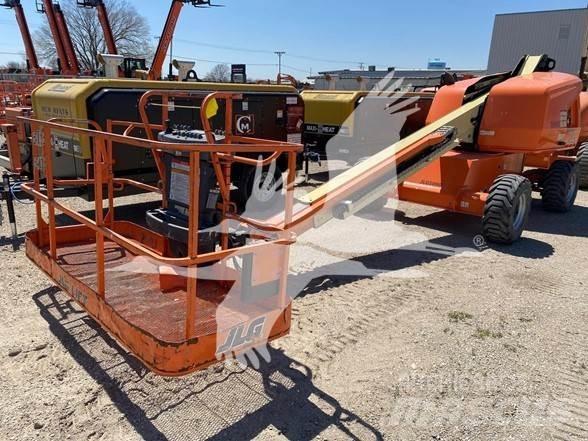 JLG 400S Telescopic boom lifts