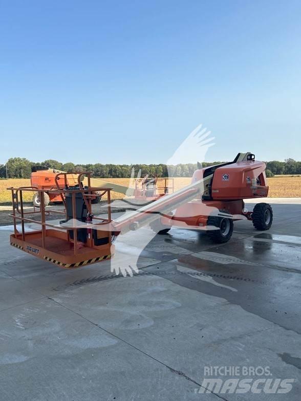 JLG 400S Telescopic boom lifts