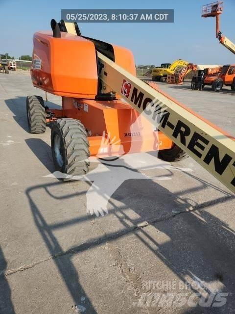 JLG 400S Telescopic boom lifts