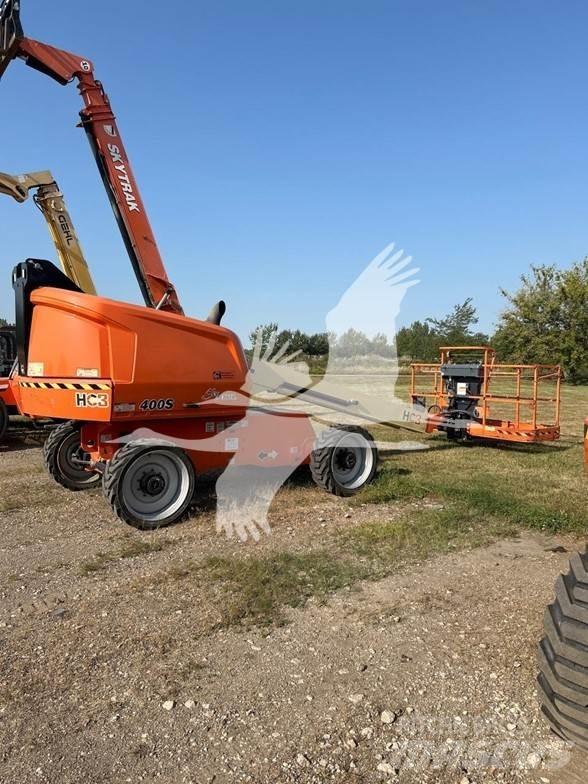 JLG 400S Telescopic boom lifts