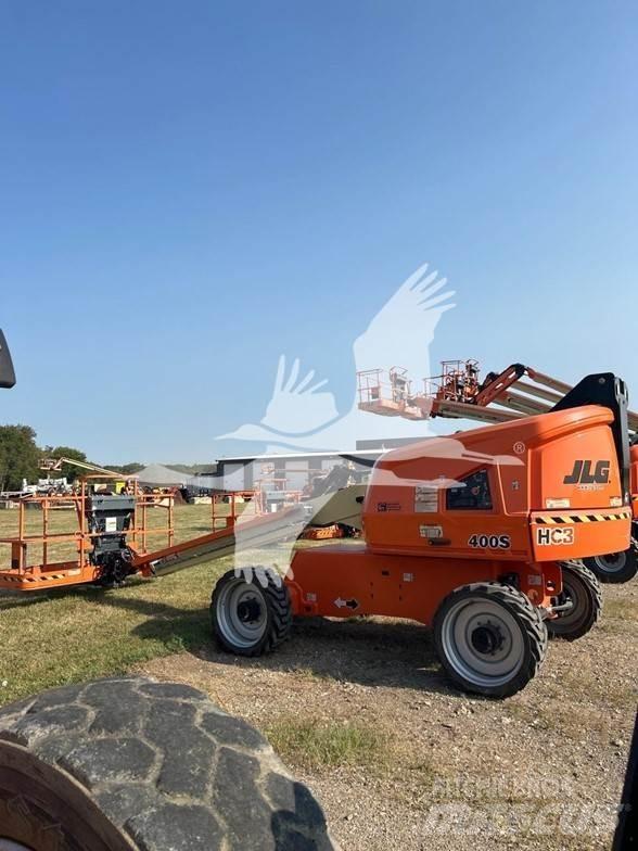 JLG 400S Telescopic boom lifts