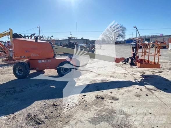 JLG 400S Telescopic boom lifts