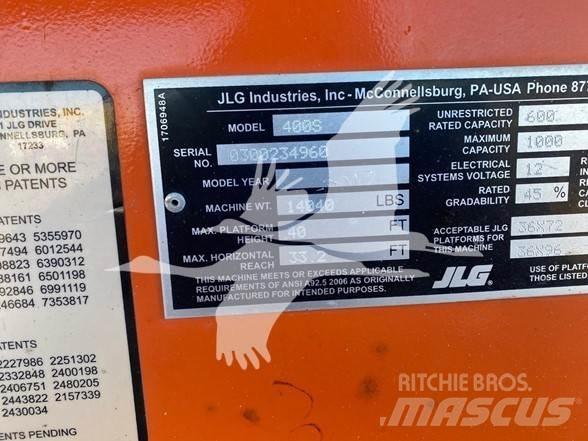 JLG 400S Telescopic boom lifts