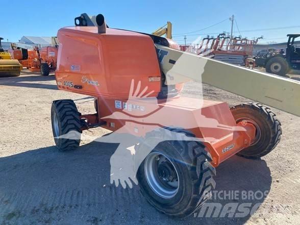 JLG 400S Telescopic boom lifts