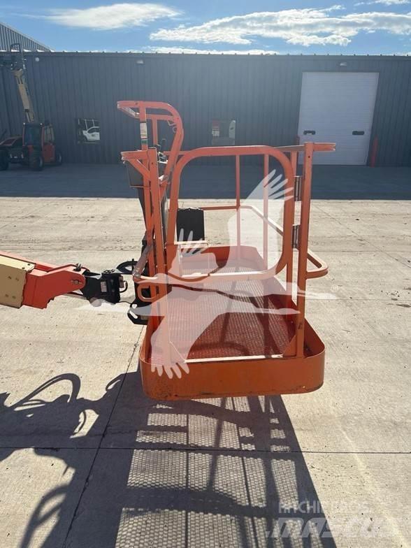 JLG 400S Telescopic boom lifts