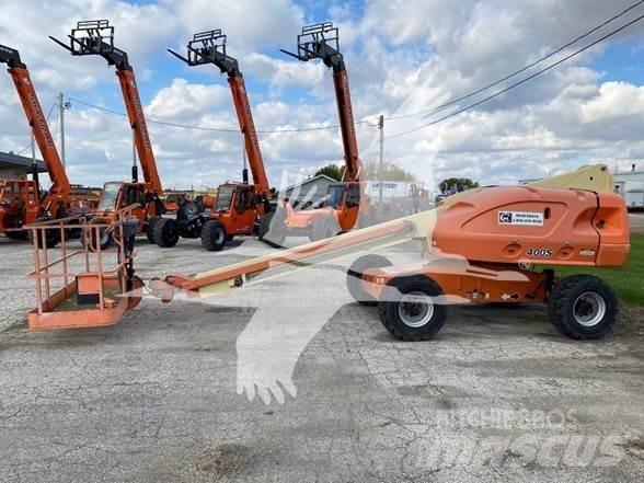 JLG 400S Telescopic boom lifts
