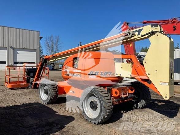 JLG 600AJ Articulated boom lifts