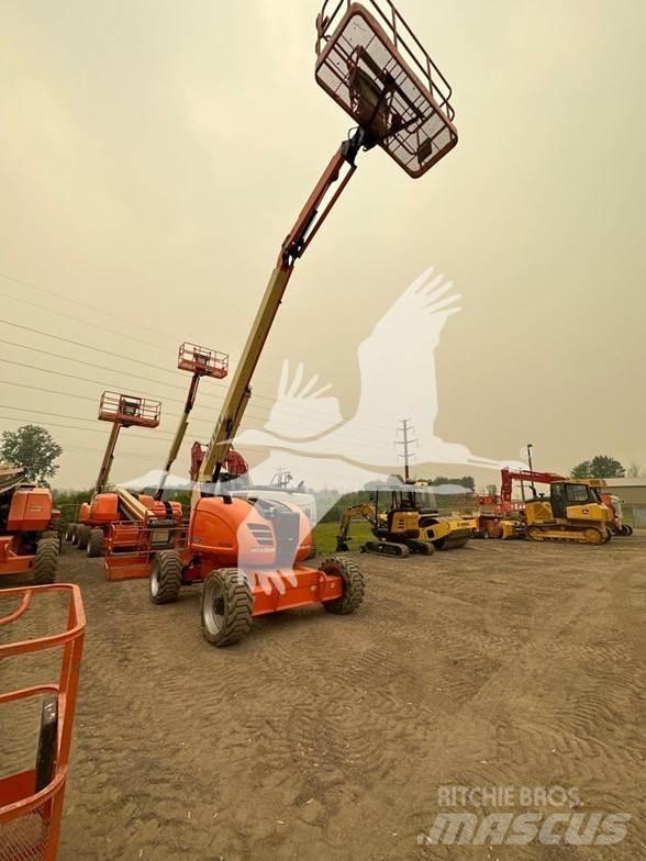 JLG 600AJ Articulated boom lifts