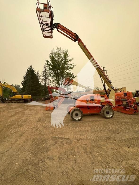 JLG 600AJ Articulated boom lifts