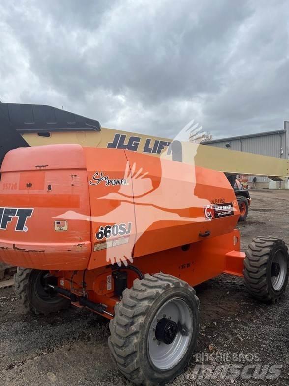JLG 660SJ Telescopic boom lifts