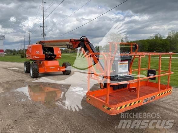 JLG 660SJ Telescopic boom lifts