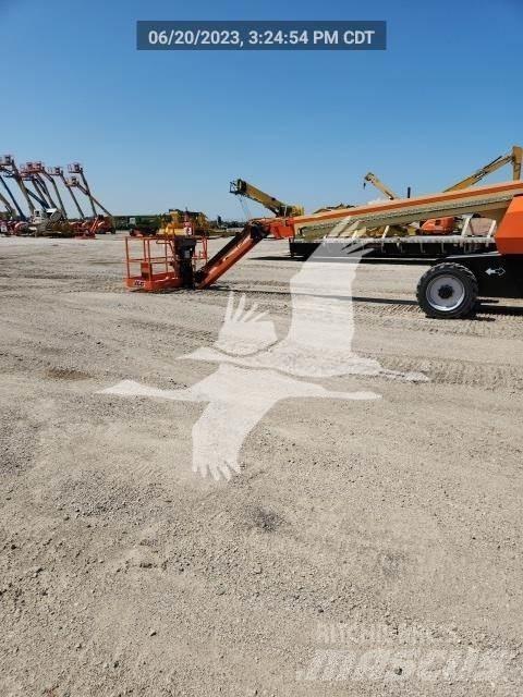 JLG 660SJ Telescopic boom lifts