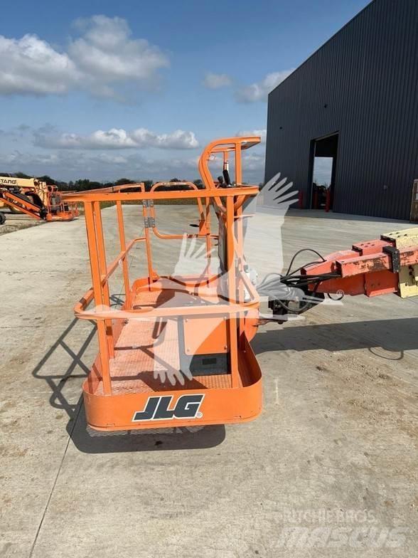JLG 800S Telescopic boom lifts